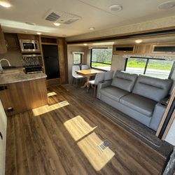 2019 Coachmen Travel Trailer 