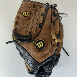 Wilson Baseball Glove A500 Series 11”
