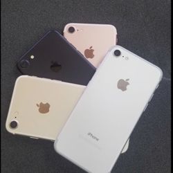 Factory unlocked apple iphone 7 32 gb, sold with warranty $135 each 