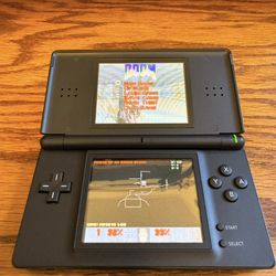 Nintendo Ds lite 32gb with games