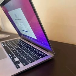 MacBook 2020 