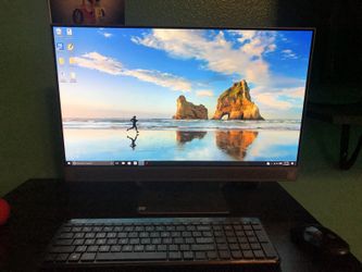 HP Pavilion All in One Computer Intel i5, Windows 10