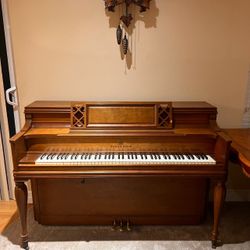 Antique Story&Clark Piano