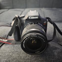 Canon Rebel T7 With 2 Lenses