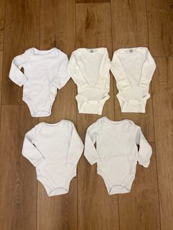 White Long Sleeve Baby Onesies Set of 5 0-3 Months