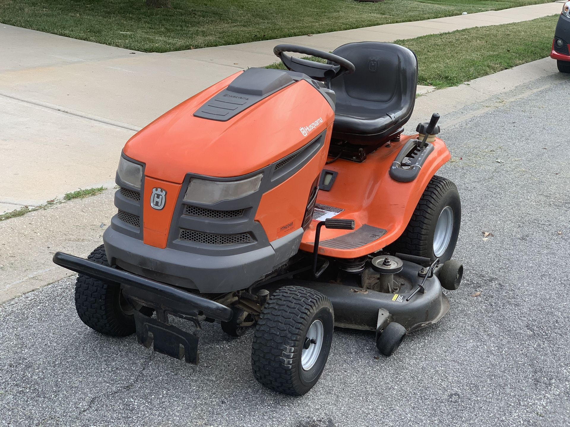 Husqvarna YTH2348 23 hp engine 48 inch deck tractor/mower