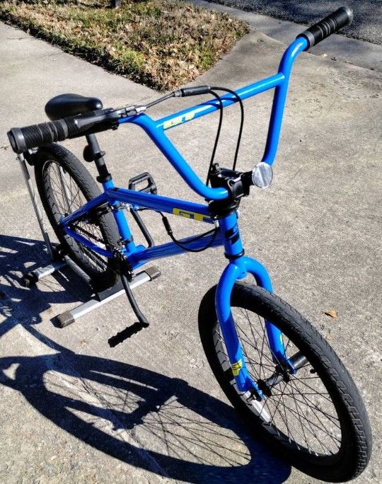 (YES IT'S STILL AVAILABLE) 20" GT Bank BMX Bike