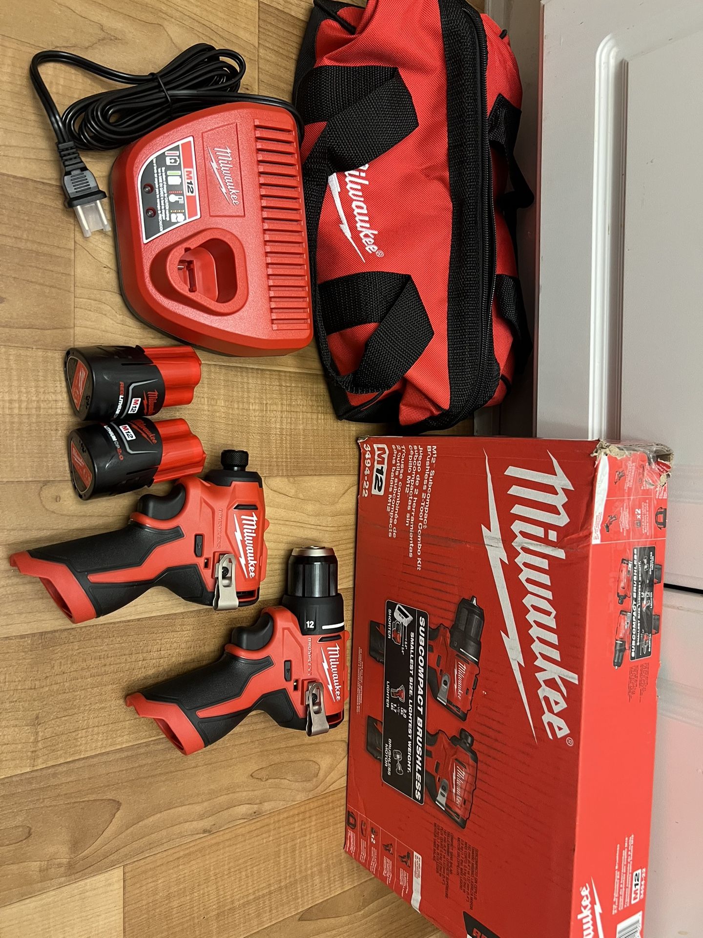 Milwaukee M12 12-Volt Lithium-lon Brushless Cordless Subcompact Drill and Impact Driver Combo Kit w/2 Batteries and Bag (2-Tool)