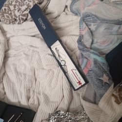 ETEVON WATCH IN CASE NEVER USED QUALITY