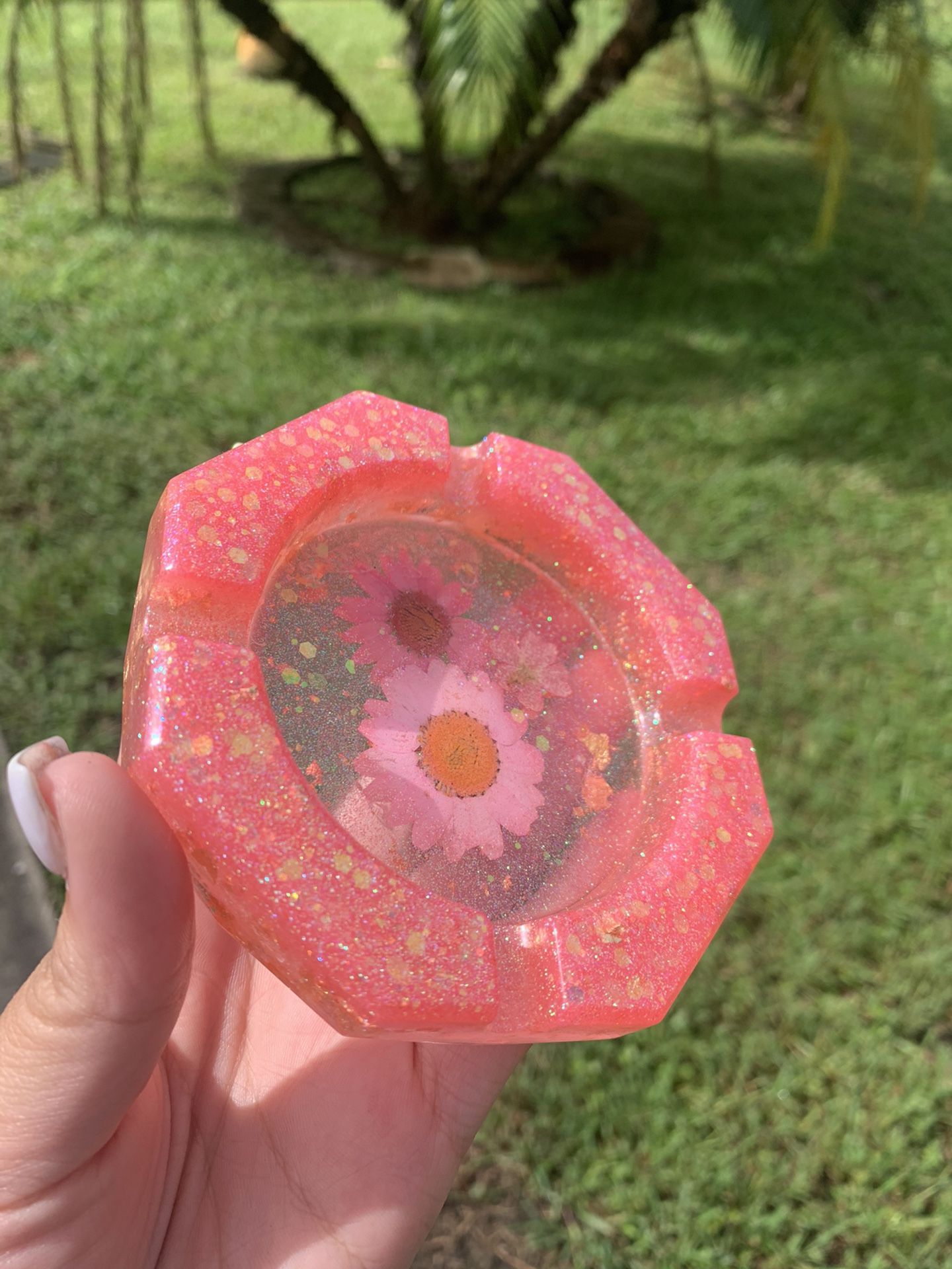 Personalized ash tray