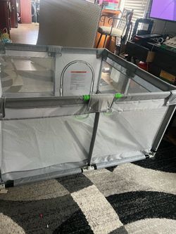 Baby playpen
