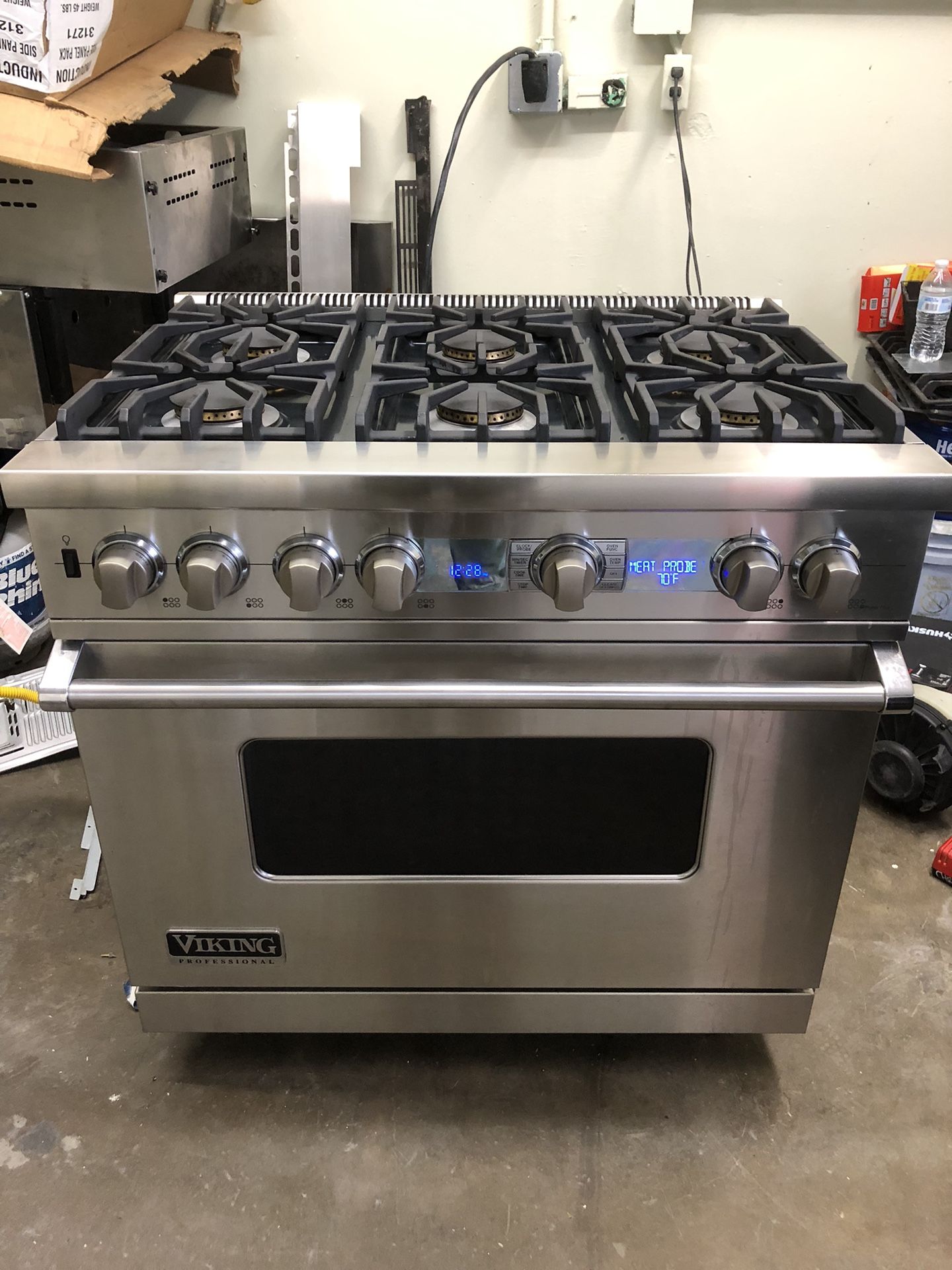 Viking 36” Stainless Steel Dual Fuel Gas Range Stove