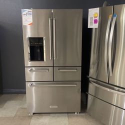 KitchenAid 5 Door French Door Refrigerator With Water Dispenser And Flexzone Drawer X7B