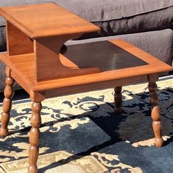 Like New Two-Tier Accent Table
This beautiful table features a classic two-level “step” design, a hallmark of mid-century furniture