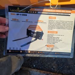 Forklift hydraulic forks for skid steer