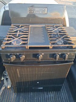 Gas stove