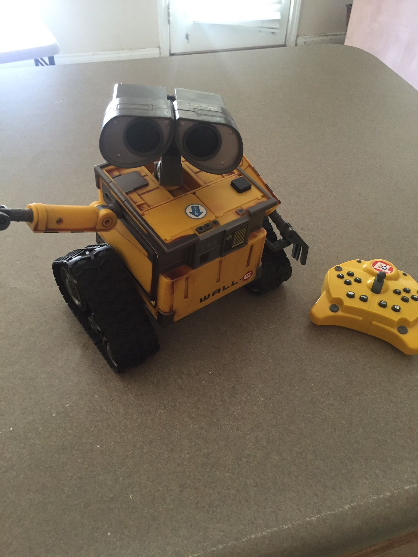Disney Pixar Wall-E U-Command Remote Control Robot