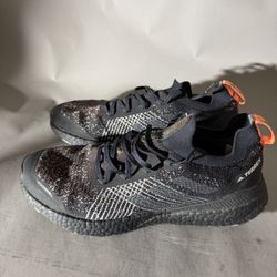 Sz 11 Adidas - Parley x Terrex Two