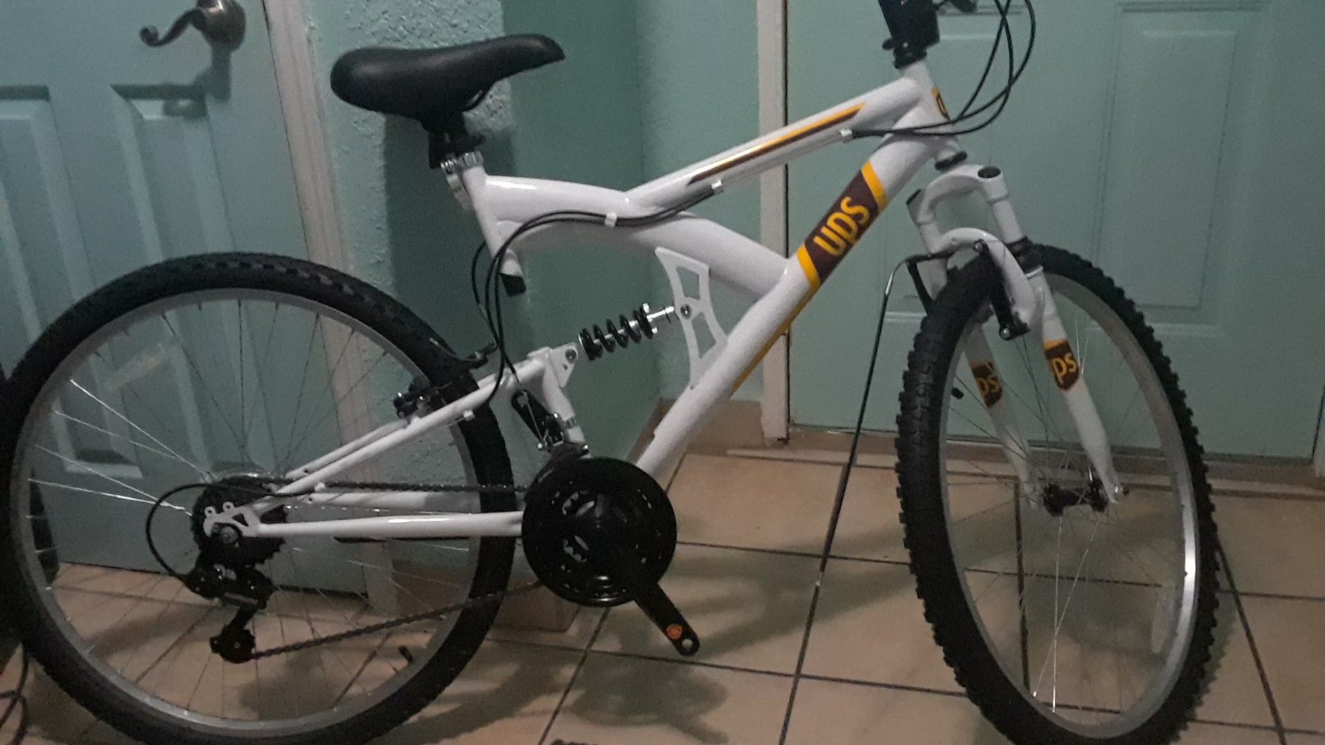UPS Mountain Bike