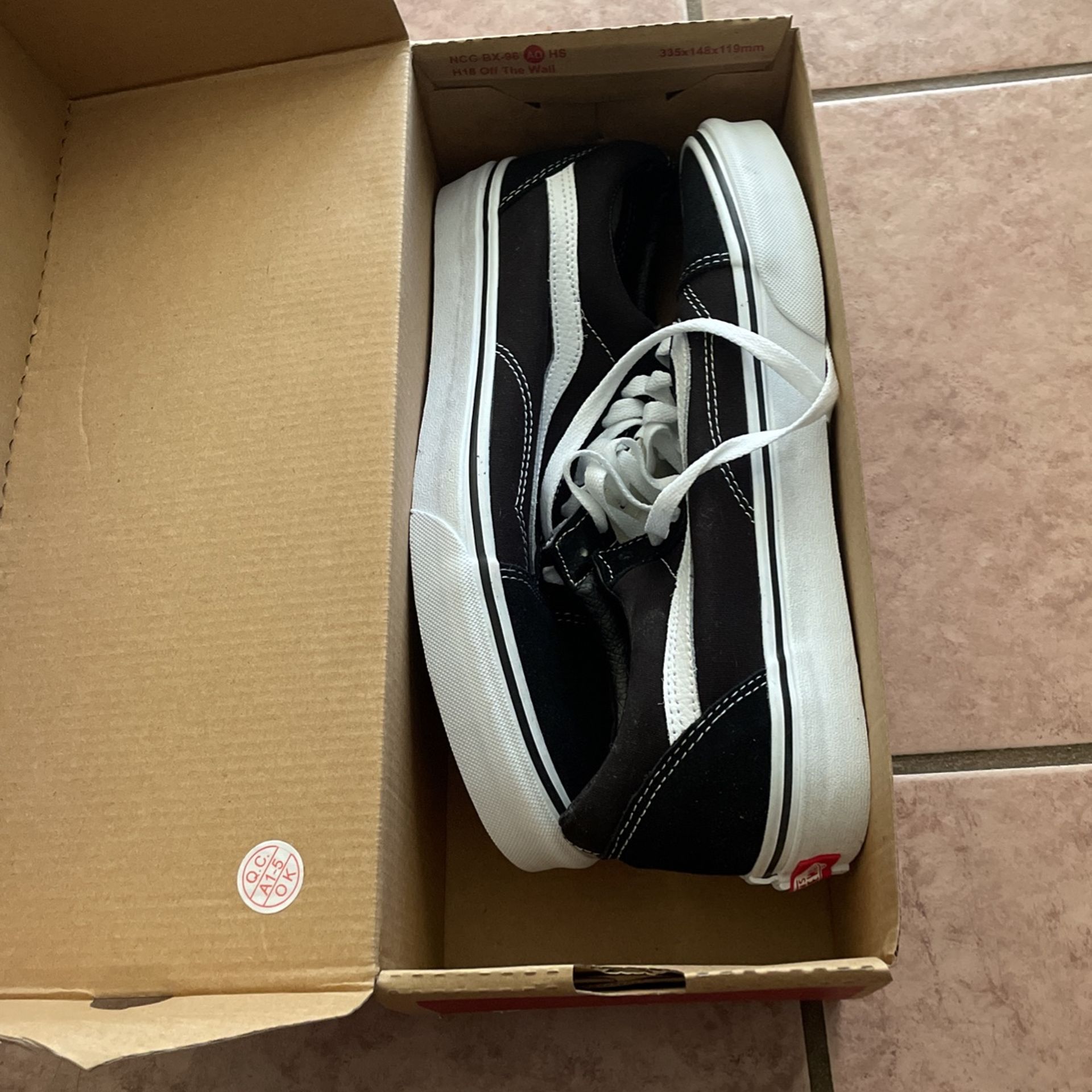 Vans Shoes Size 9.5 Mens