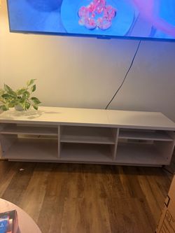 63 inches TV stand