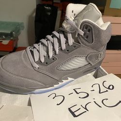 NIKE AIR JORDAN 5 RETRO WOLF GREY size 10 PURCHASED FROM SNKRS APP