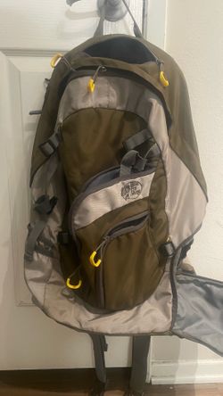 Bass Pro Fishing Bag