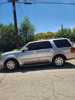 2004 Lincoln Navigator