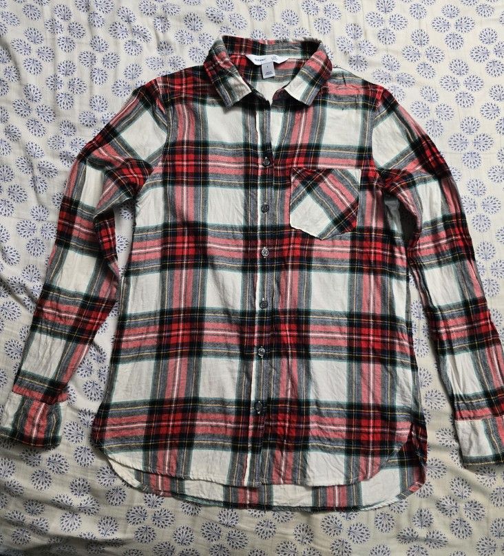 Old Navy Boy's Classic Plaid Shirt Size S