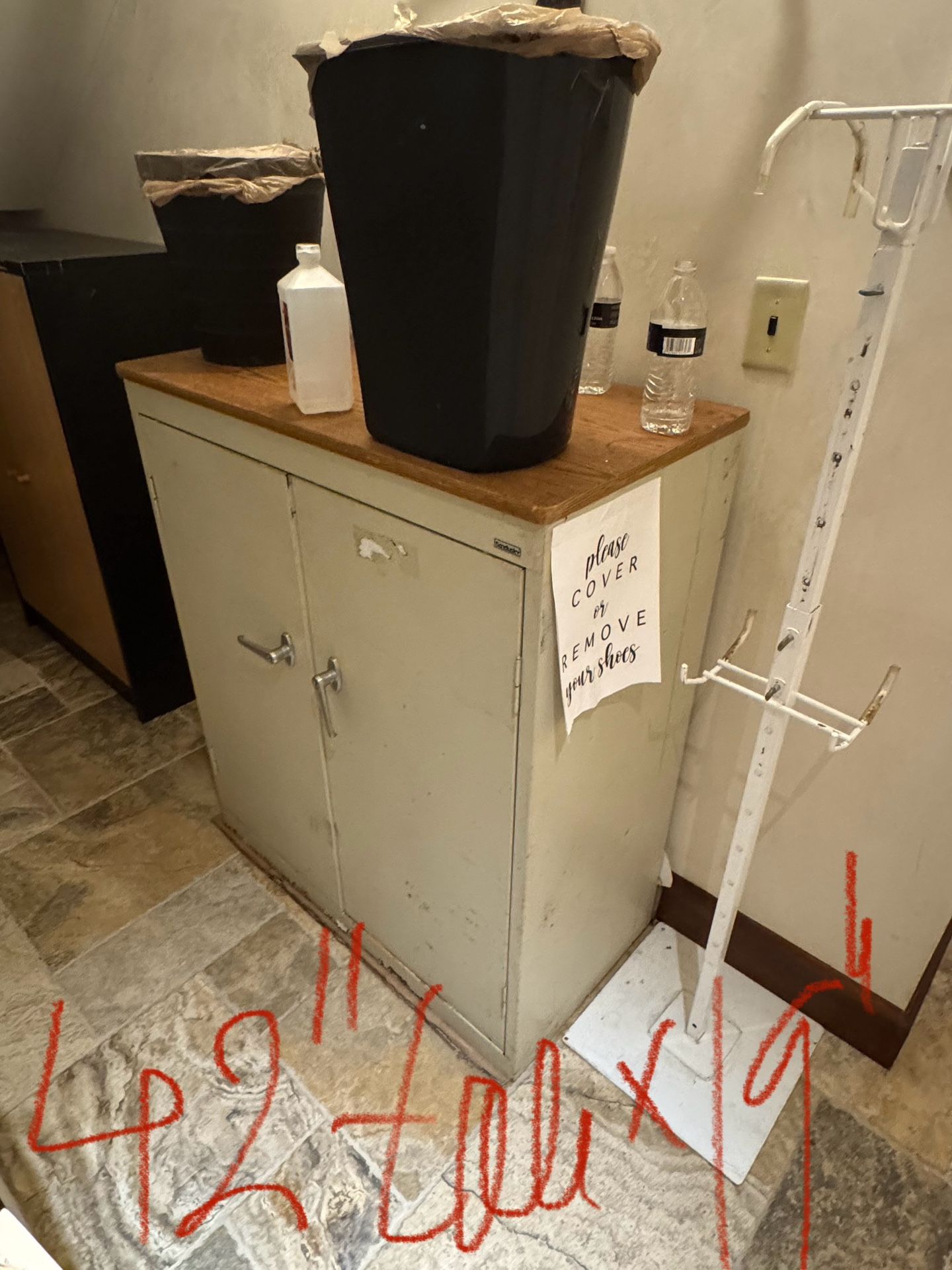 4*2 Ft Metal storage cabinet organizer gun safe with shelves