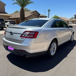 2015 Ford Taurus
