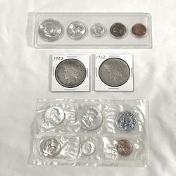 Extremely Fine-EF(40)  1922 And 1923 Piece Silver Dollars & 1961 And 1962 Sealed Franklin Silver Half Dollar Coin Sets 