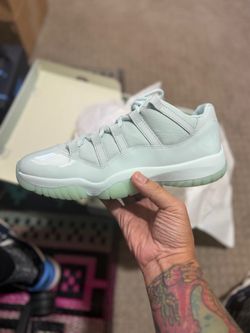 Jordan XI Low Jaide size 12.5W/11M