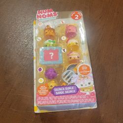 Num Noms Series 2 Scented 8-Pack Brunch Bunch toy set New Sealed. 2016 
MGM Entertainment Please see photos for details.
Series 2
Includes 6 scented N