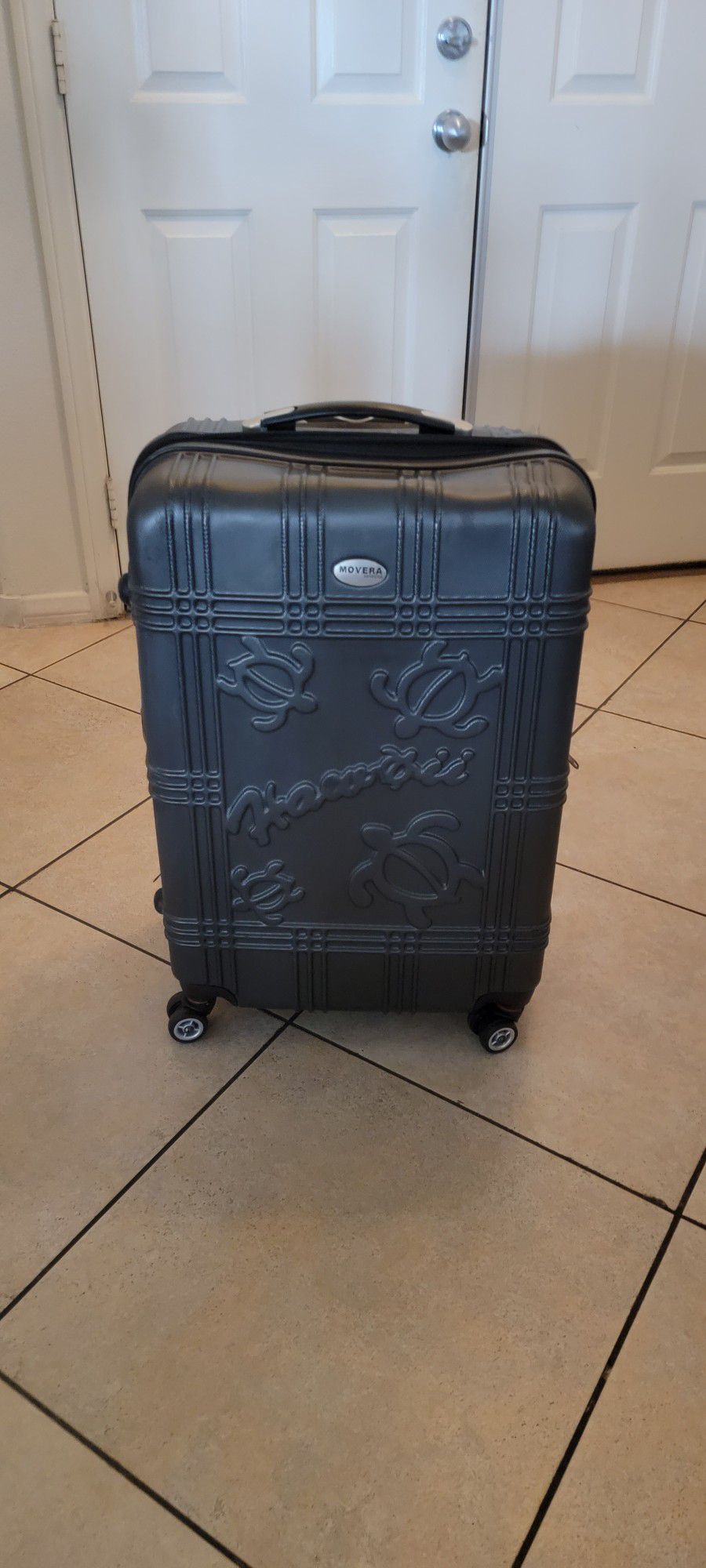 Movera Hawaii  Wheel Hard Case Spinner Luggage