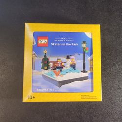 Barnes And Noble Exclusive Lego Skaters In Park