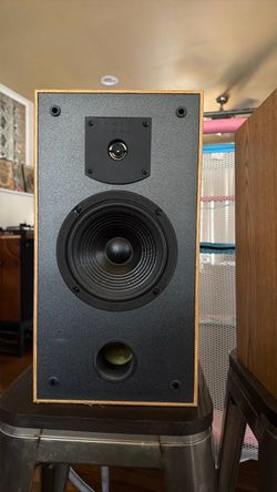 JBL J2060 Bookshelf speakers