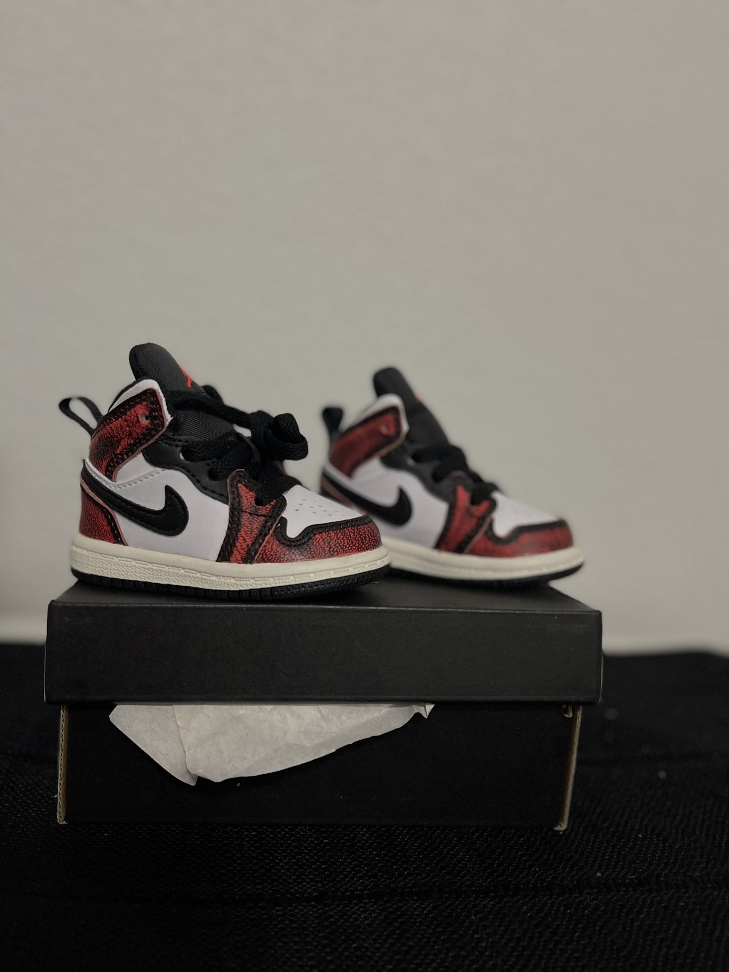 Toddler Jordan 1 Mid