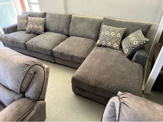 NEW SECTIONAL SOFA