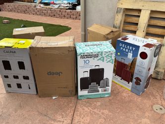 All types of luggage’s brands available open box perfect condition ready to travel