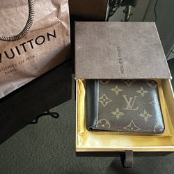 Louis Vuitton Men’s Multiple Wallet Black 
