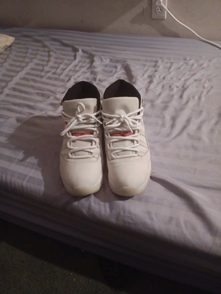 Size 11.5 Jordan 11 Platinum Tint