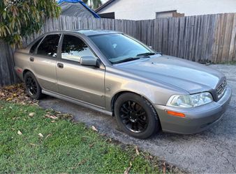 2004 Volvo S40