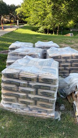 Concrete pallet