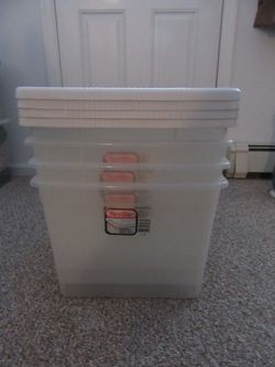 FOUR Sterilite Stackable ClearView Plastic 66 Qt. Storage Bins with Lids