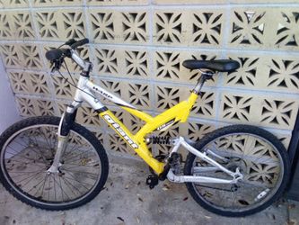 Giant Warp DS3 Size Large Mens