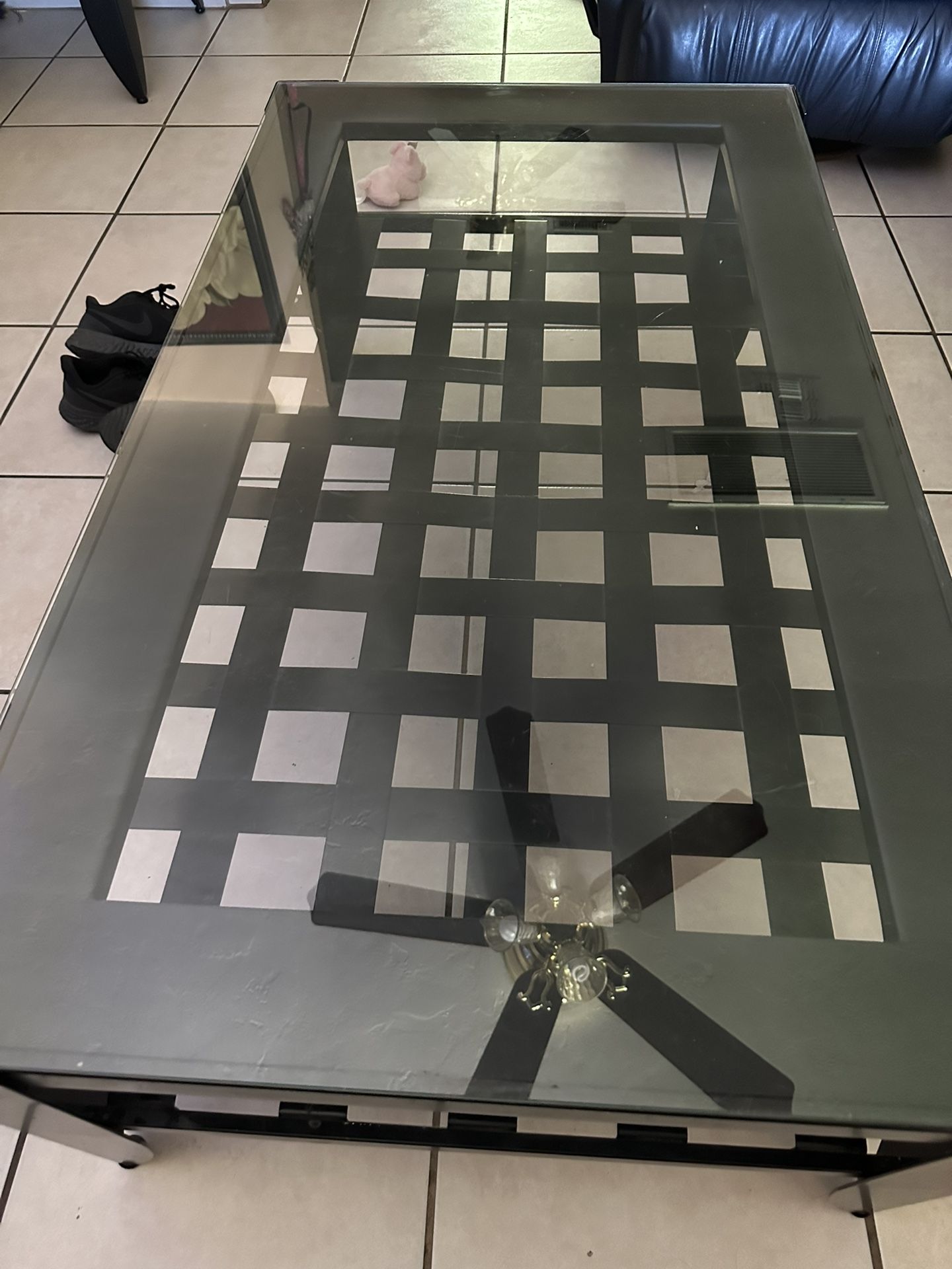 1 Large Center Coffee Table And 2 Small Side Ones