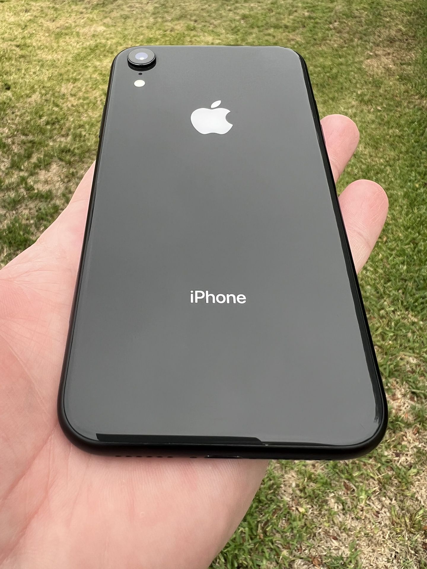 iPhone XR. $250 Or Best Offer
