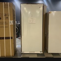 21.3 Cubic Ft. GE Upright Freezer Brand New In Box🔥🔥