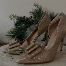 BETSEY JOHNSON Heels 